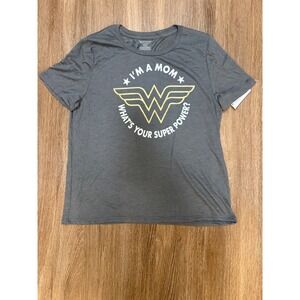 Wonder Woman Im A Mom Whats Your Super Power Graphic Tee Gray Medium M